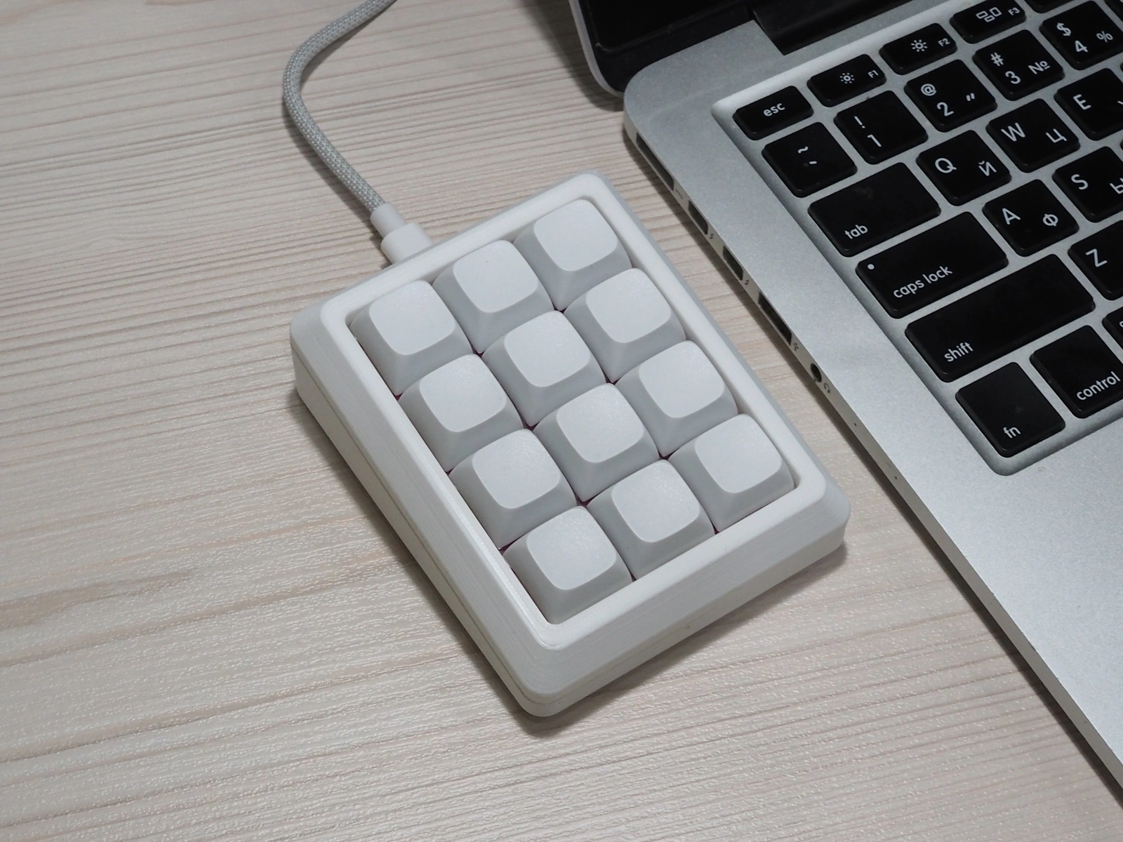 GeekPad 12